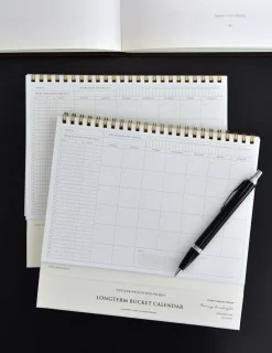 Bucket Book Tracker Calendar