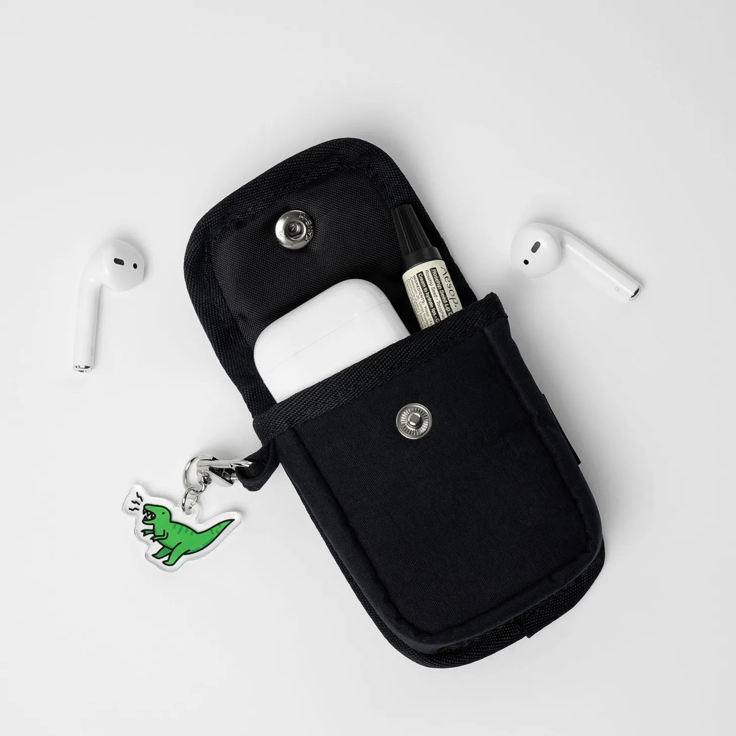 Button Earphone Pouch