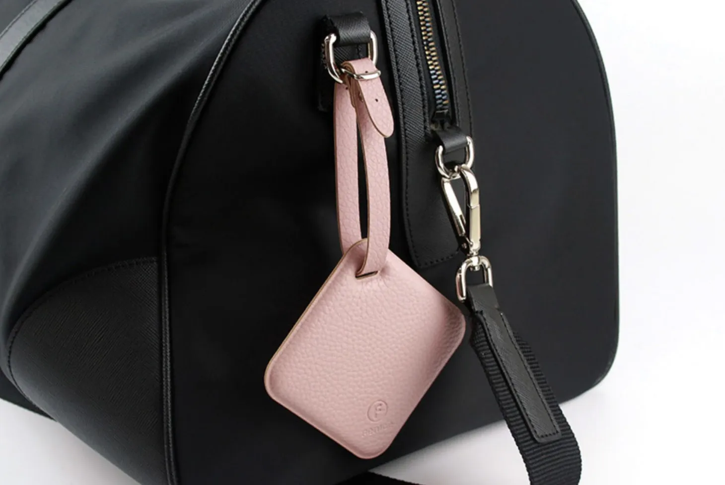 Classic Belted Luggage Tag