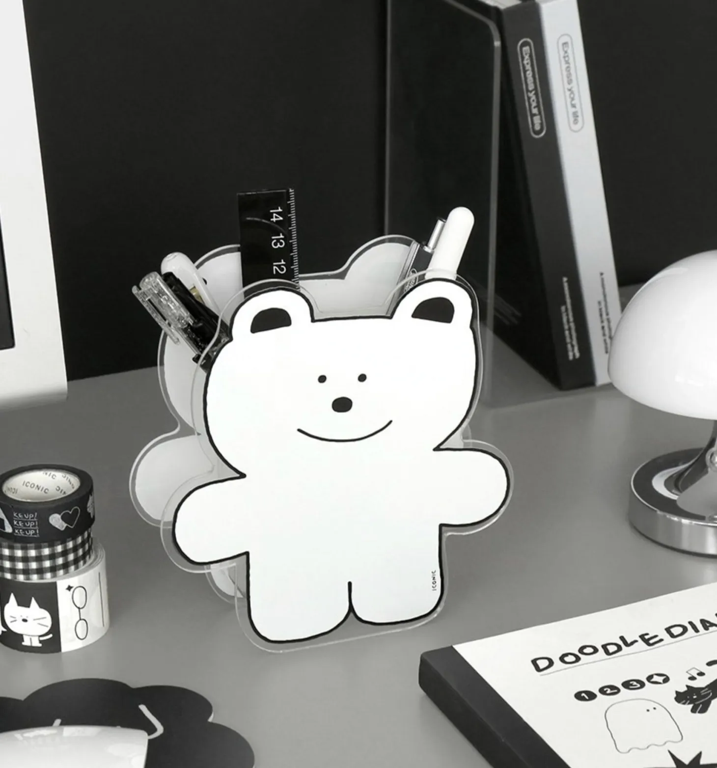 Doodle Acrylic Pen Holder
