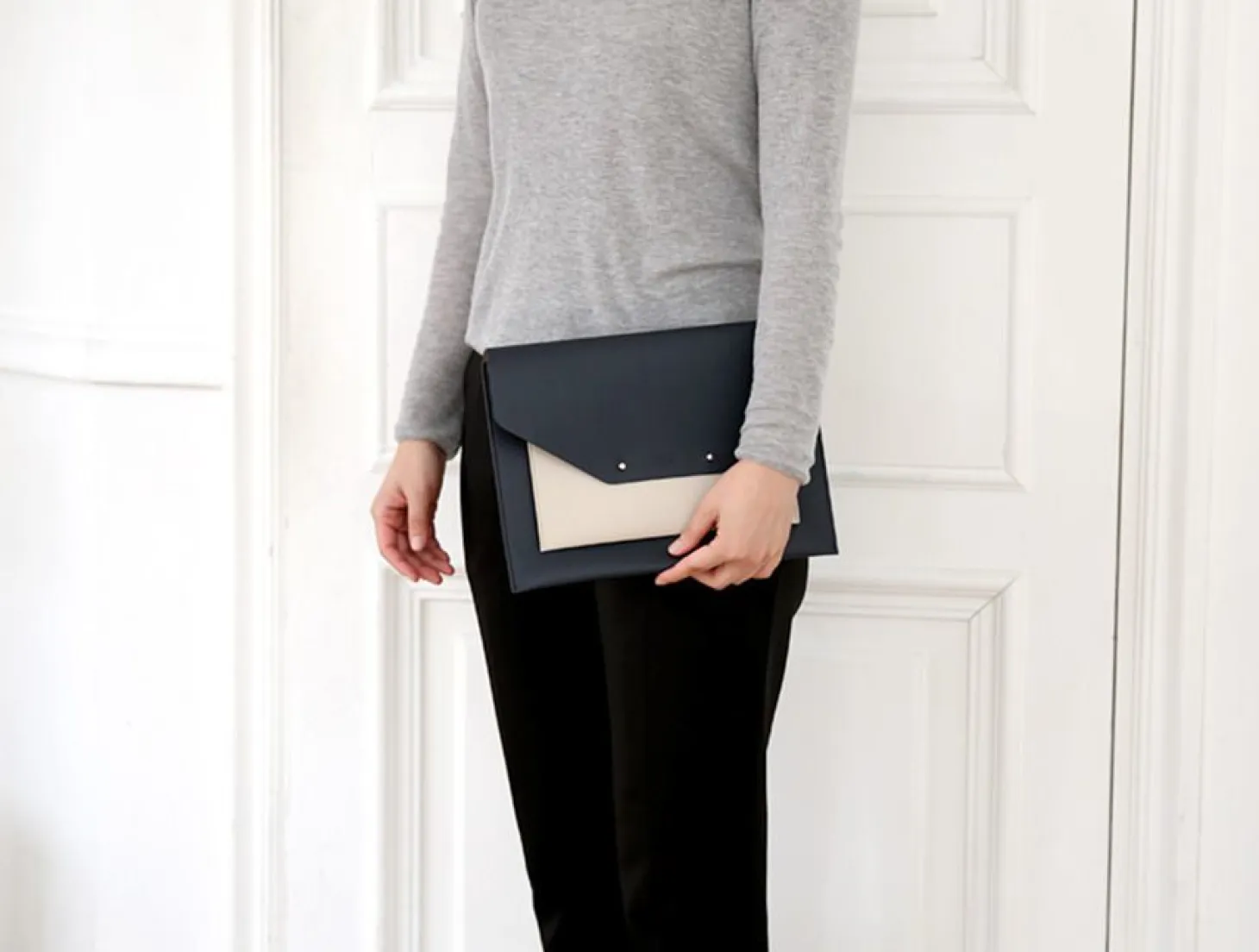 Hello 10in. iPad Clutch