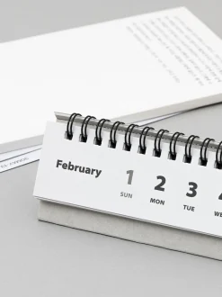 2026 Life & Pieces Weekly Calendar