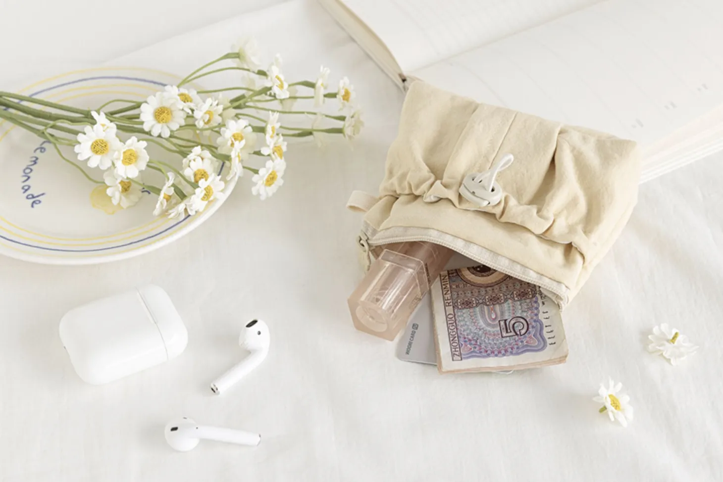 Mini Coi Puppy String Pocket Pouch