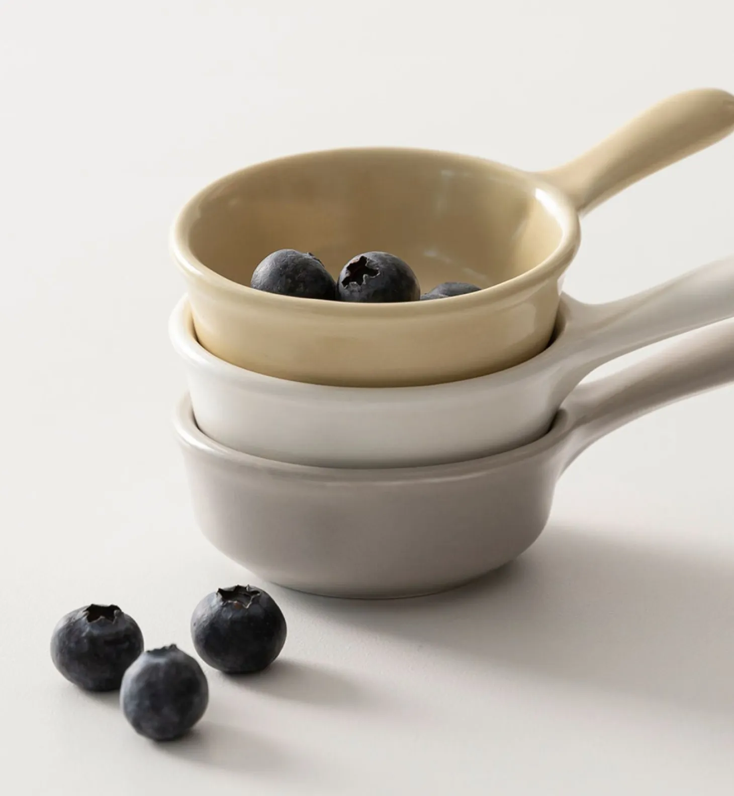 Mini Handle Sauce Bowl