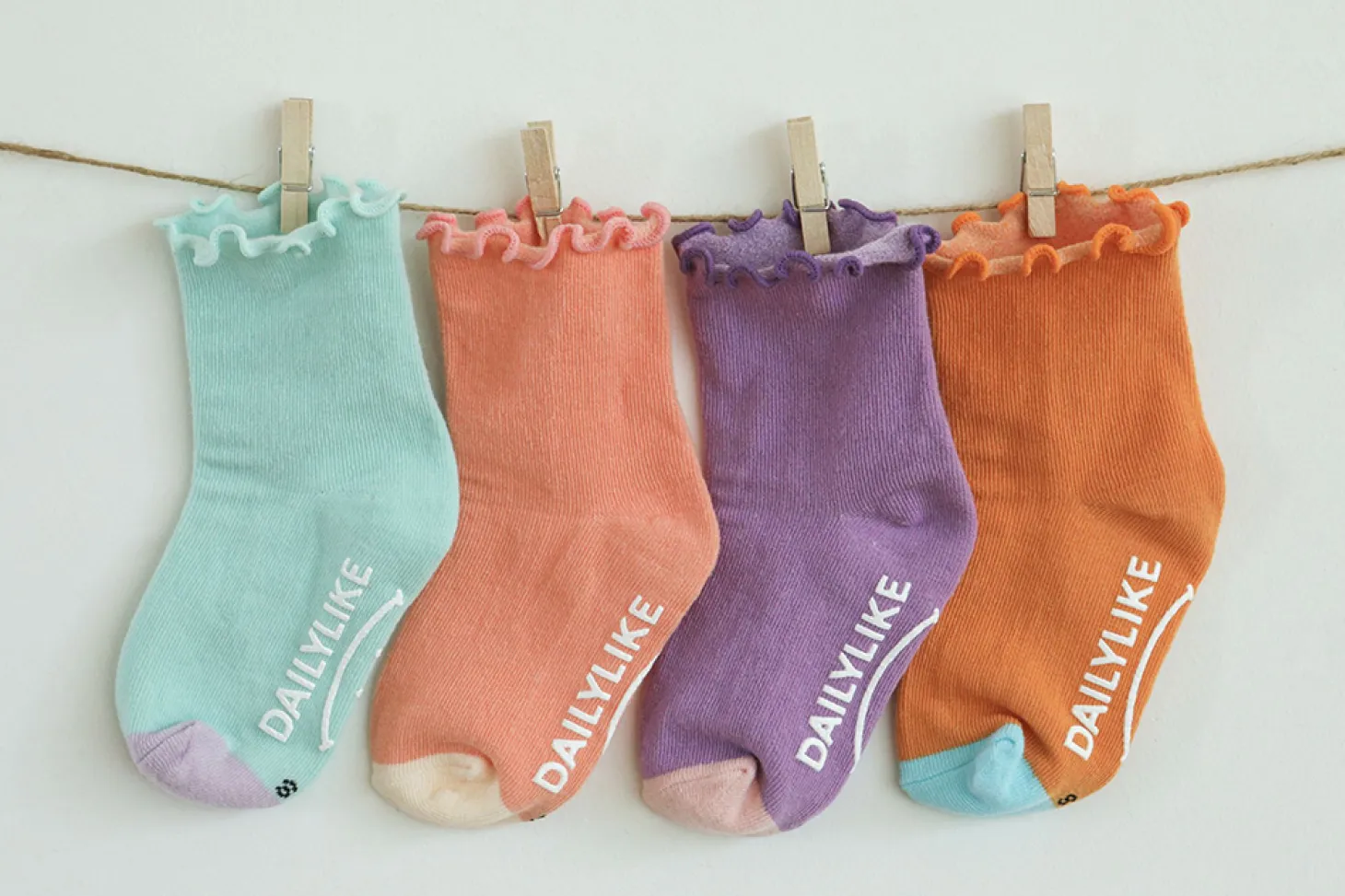 4pcs Daily Kids Crew Socks Set
