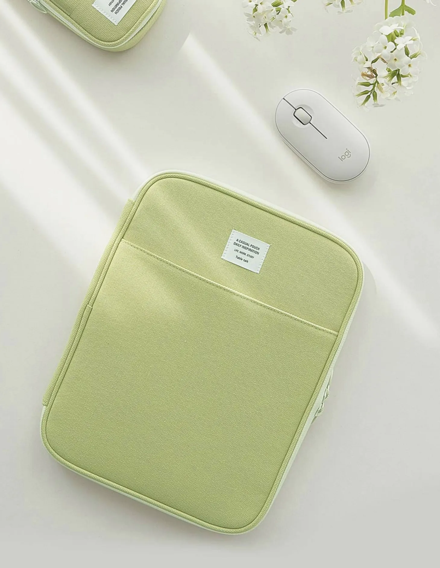 Table Talk 11 in. Pocket Laptop Pouch
